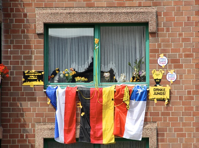 通过分析他 通过分析他