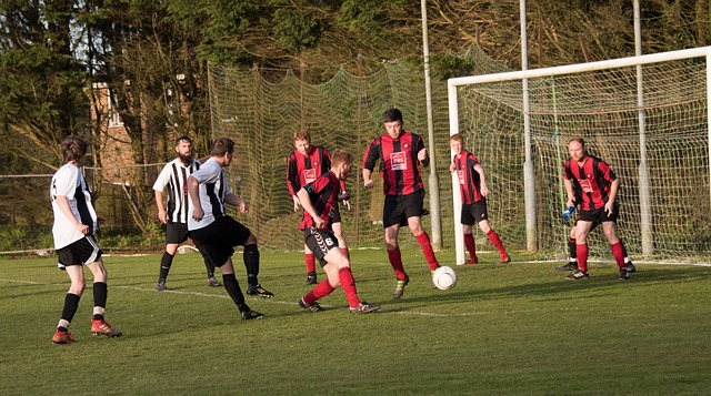 离谱！曝曼联将对食堂裁员 工作人员午餐仅有汤+三明治.